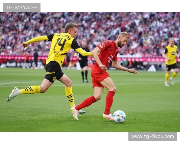 多特布兰特突破后横传前锋抢点入网：极致默契成就一剑封喉的瞬间